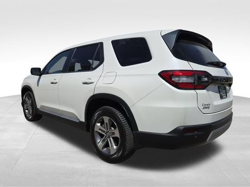Used 2025 Honda Pilot EX-L image 13