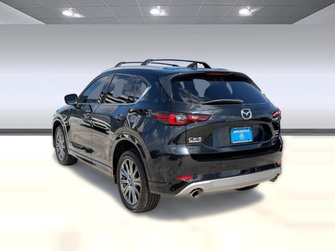 Used 2024 MAZDA CX-5 Signature AWD/4WD image 3