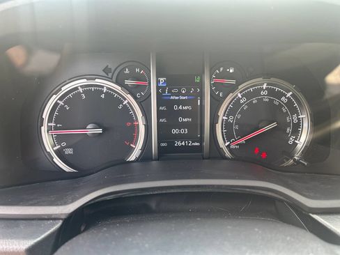 Used 2024 Toyota 4Runner TRD Off-Road Premium w/ Moonroof Package AWD/4WD image 18