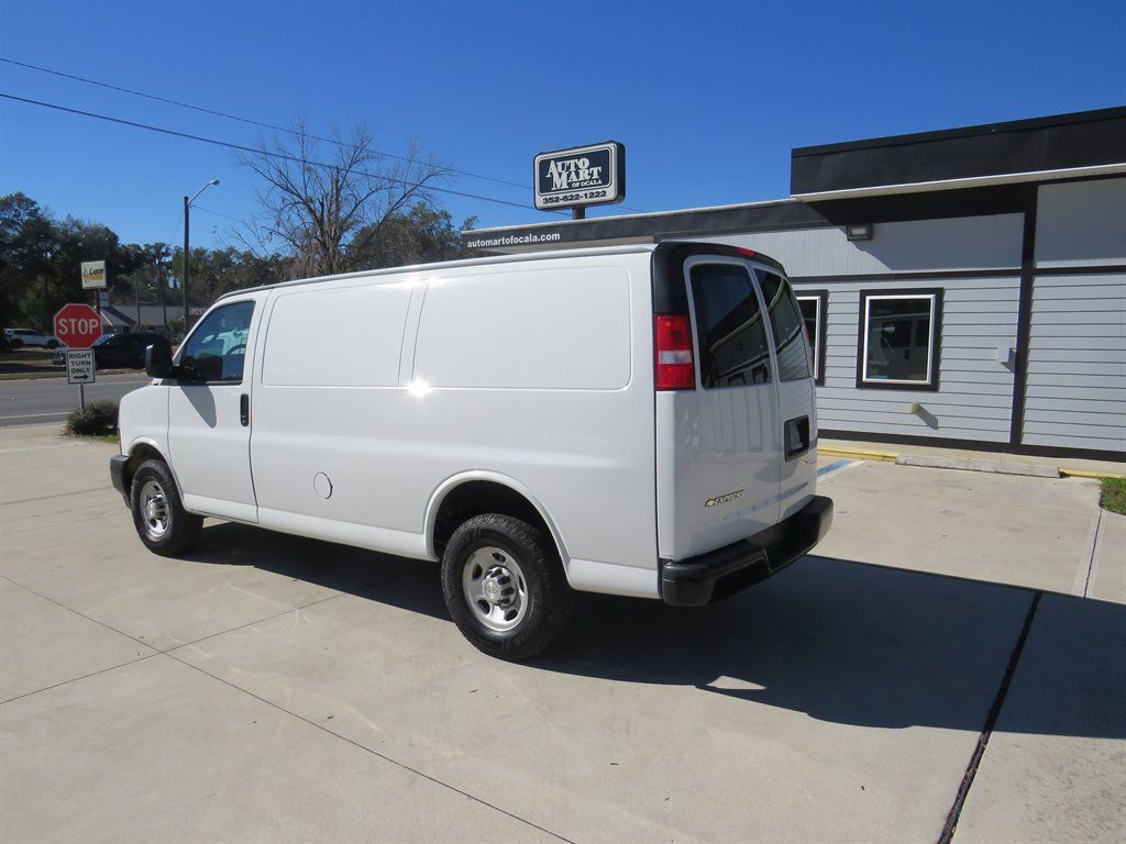 Used 2021 Chevrolet Express 2500 w/ Driver Convenience Package RWD image 12