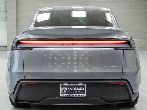 Used 2026 Tesla Model Y Long Range image 27