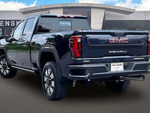 Certified 2025 GMC Sierra 3500 Denali w/ Denali Reserve Package AWD/4WD image 11