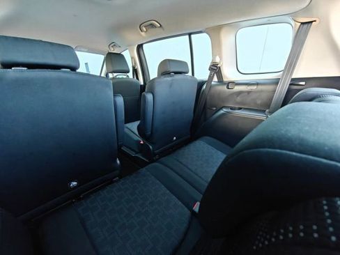 Used 2008 MAZDA MAZDA5 Sport image 30