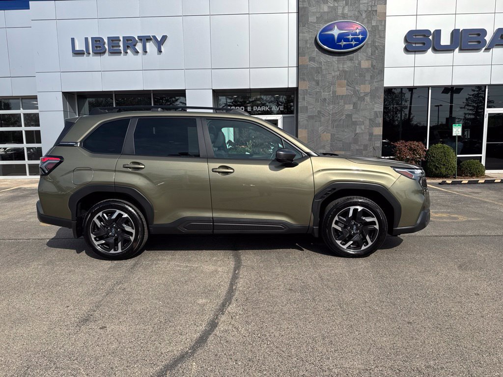 Used 2026 Subaru Forester Limited AWD/4WD image 2