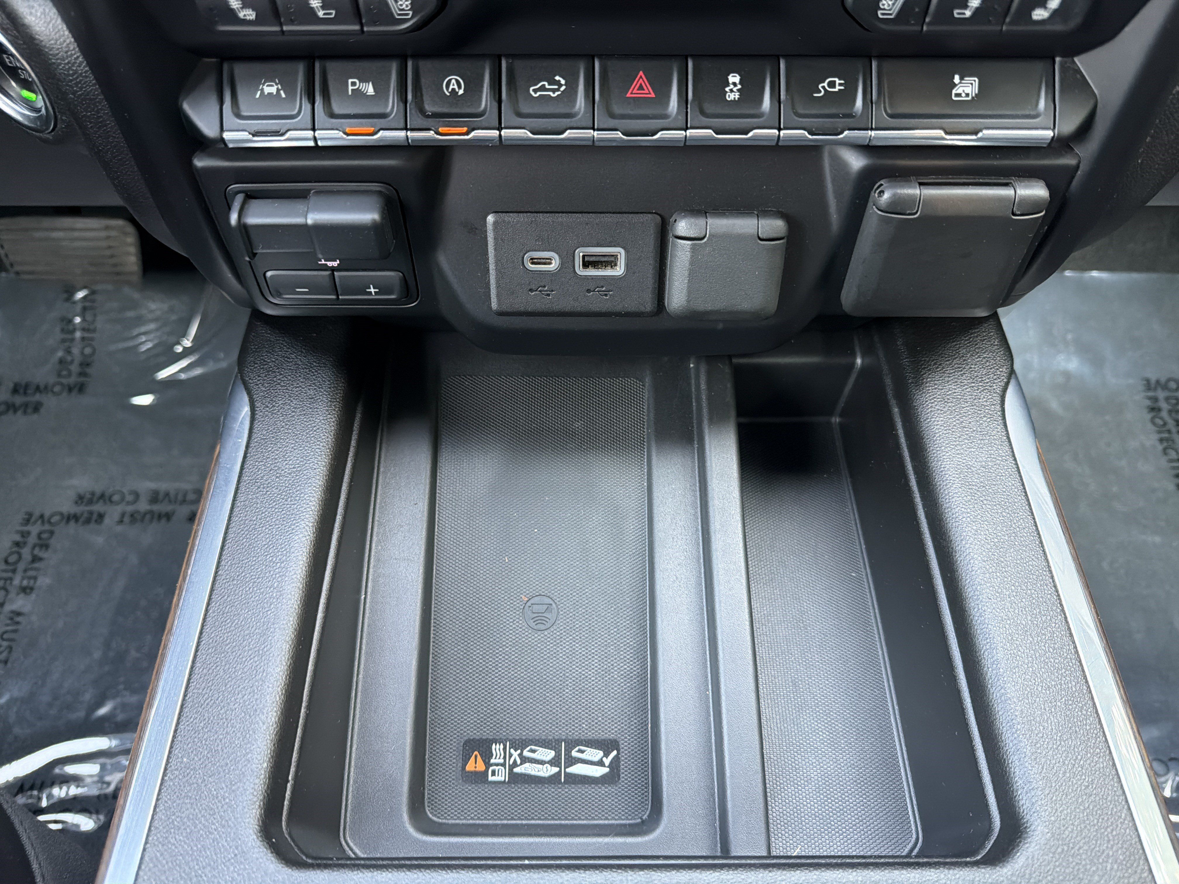 Used 2021 Chevrolet Silverado 1500 High Country w/ Technology Package AWD/4WD image 26