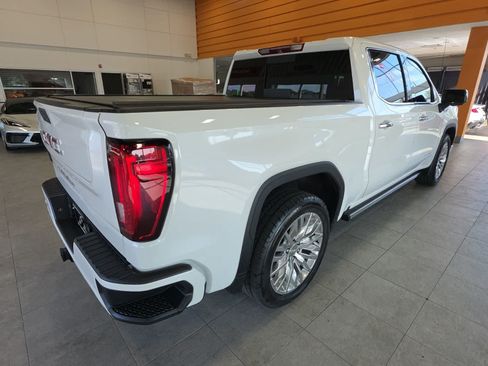 Used 2019 GMC Sierra 1500 Denali w/ Denali Ultimate Package AWD/4WD image 7