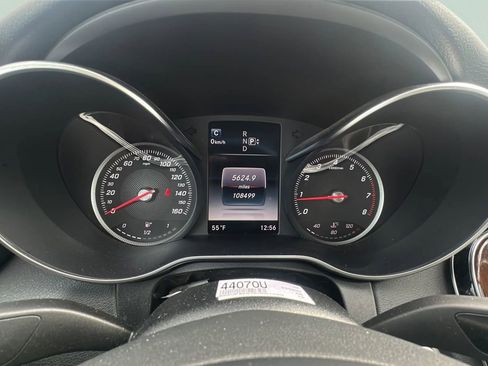 Used 2015 Mercedes-Benz C 300 4MATIC Sedan image 23