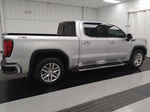Used 2019 GMC Sierra 1500 SLT w/ SLT Premium Plus Package AWD/4WD image 10