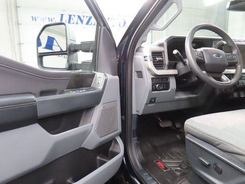 Used 2024 Ford F250 XLT w/ Black Appearance Package AWD/4WD image 48