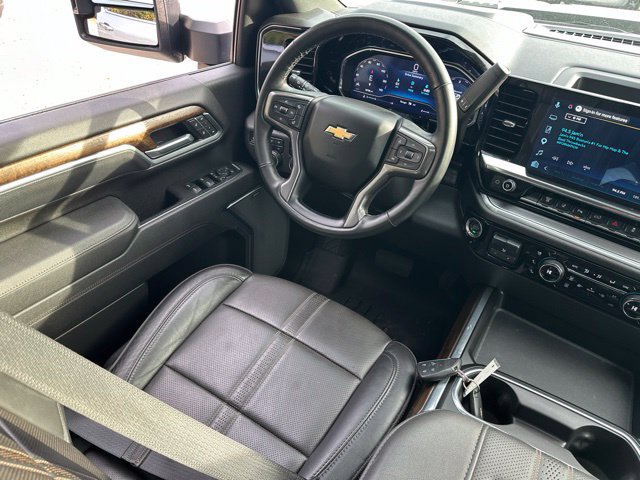 Used 2025 Chevrolet Silverado 3500 High Country w/ High Country Premium Package AWD/4WD image 24