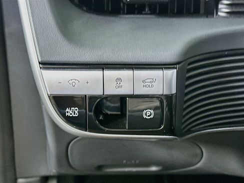 Used 2024 Hyundai Ioniq 5 SEL RWD image 17