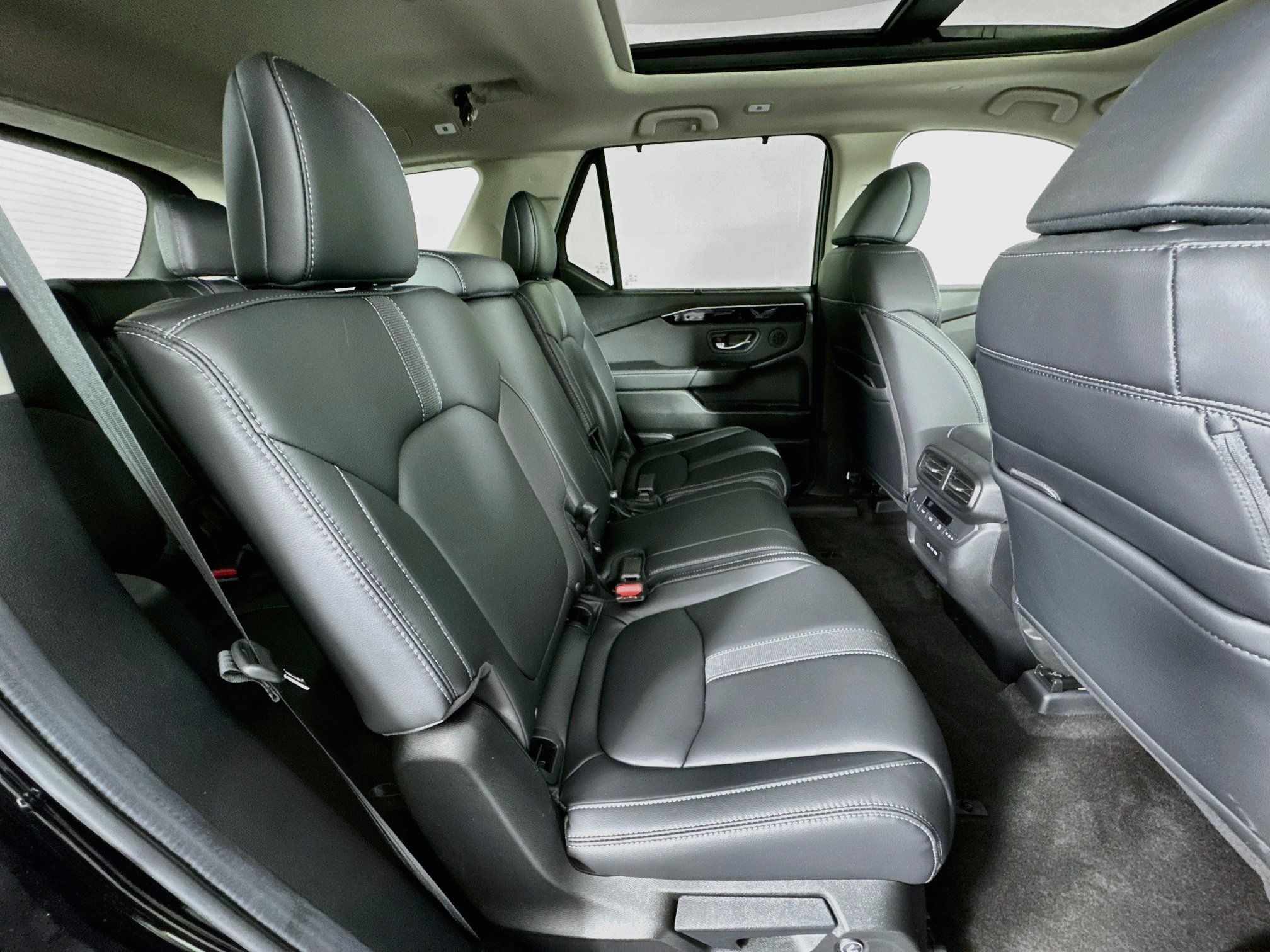 Certified 2024 Honda Pilot Touring image 30