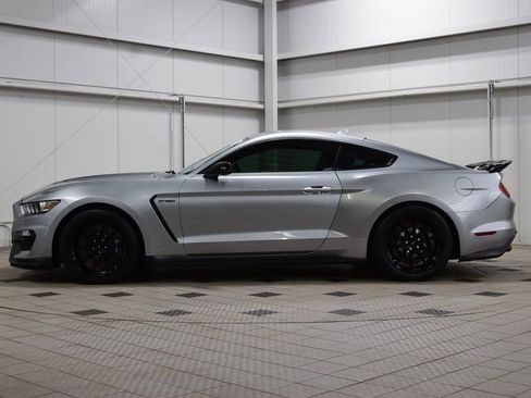 Used 2020 Ford Mustang Shelby GT350 w/ Technology Package image 4