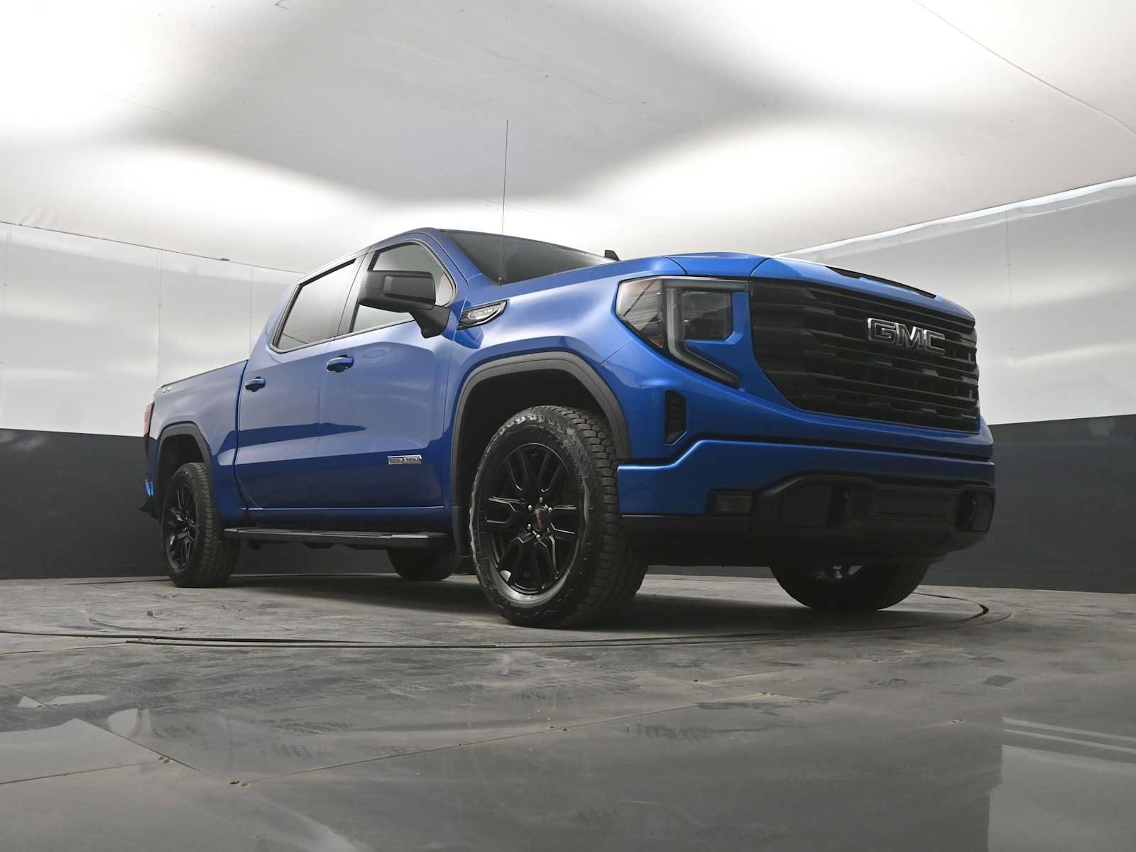 Used 2024 GMC Sierra 1500 Elevation w/ Preferred Package AWD/4WD image 34
