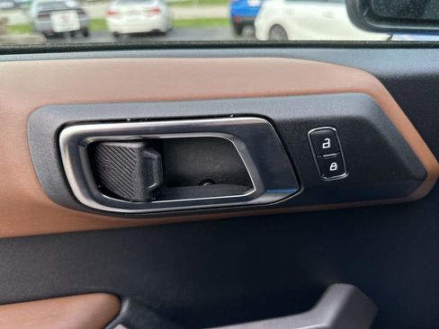 Used 2023 Ford Bronco Outer Banks image 13