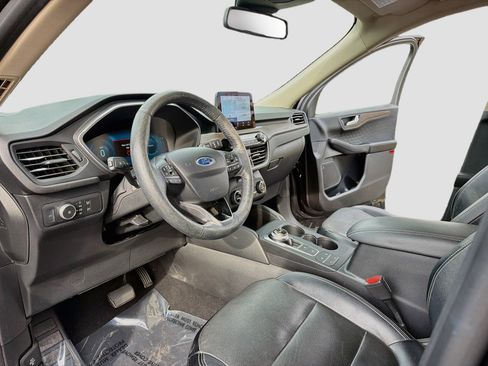 Used 2020 Ford Escape Titanium AWD/4WD image 10