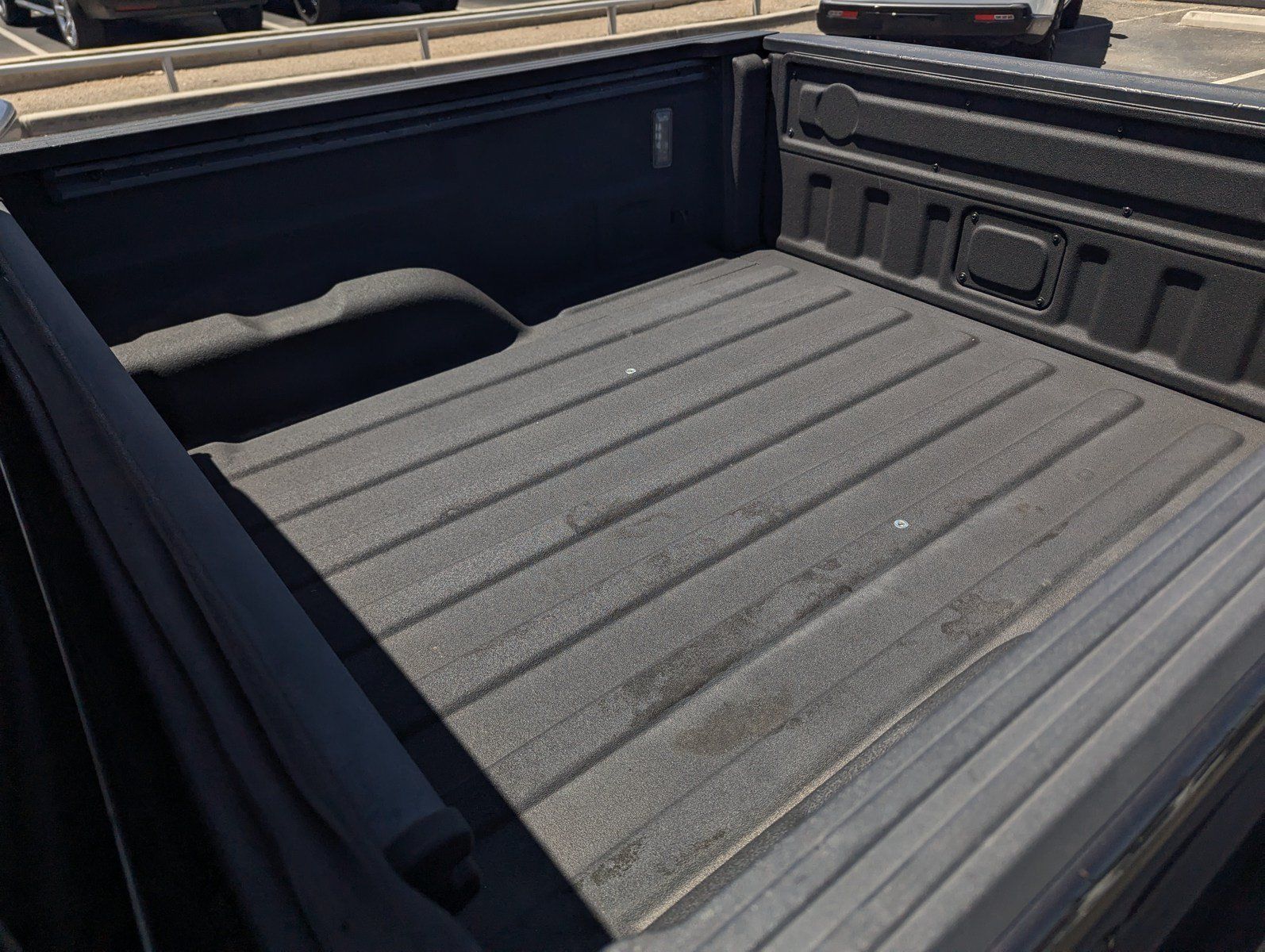 Used 2024 Jeep Gladiator Mojave AWD/4WD image 8