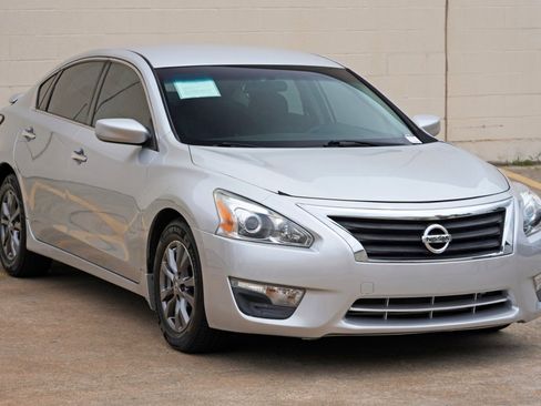 Used 2015 Nissan Altima 2.5 S w/ Special Edition Package FWD image 48