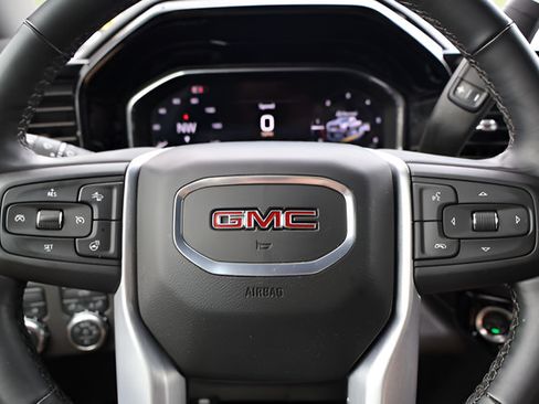 Used 2025 GMC Sierra 2500 SLE w/ SLE Value Package; AWD/4WD image 20