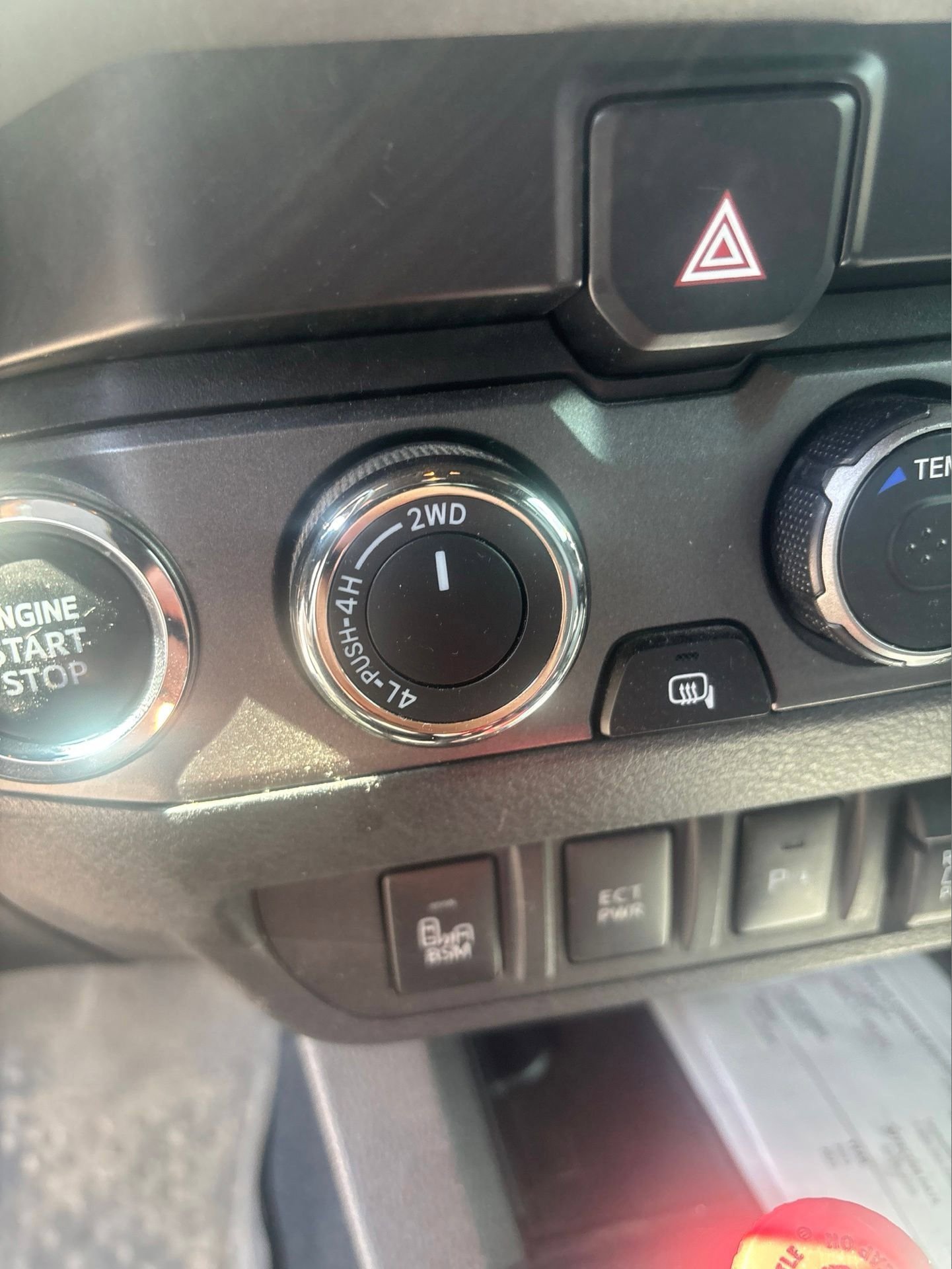 Used 2023 Toyota Tacoma TRD Off-Road w/ Technology Package AWD/4WD image 10