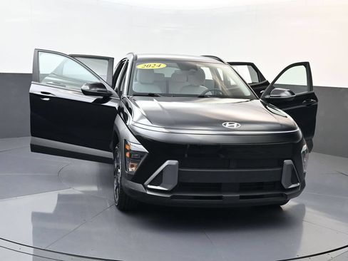 Certified 2024 Hyundai Kona SEL AWD/4WD image 30
