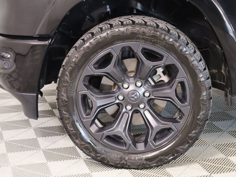 Used 2020 RAM 1500 Limited w/ Black Appearance Package image 20