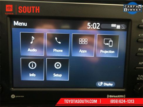 Used 2021 Toyota RAV4 XLE w/ Convenience Package image 12