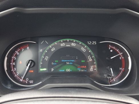 Used 2023 Toyota RAV4 LE AWD/4WD image 19