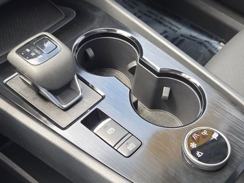 Used 2023 Nissan Rogue SV w/ SV Premium B Package image 26