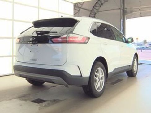Used 2023 Ford Edge SEL w/ Convenience Package AWD/4WD image 5