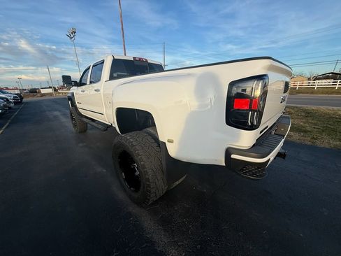 Used 2016 GMC Sierra 3500 Denali w/ Duramax Plus Package image 6