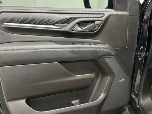 Used 2021 GMC Yukon Denali w/ Denali Premium Package RWD image 24