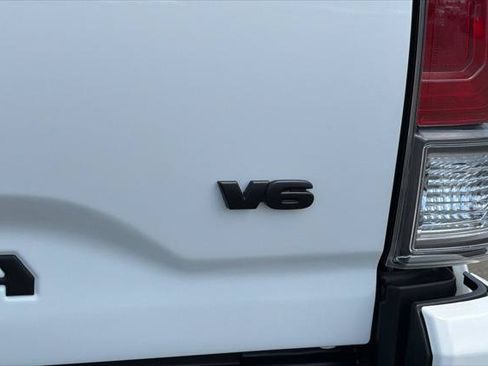 Certified 2023 Toyota Tacoma TRD Off-Road w/ TRD Premium Off Road Package AWD/4WD image 30