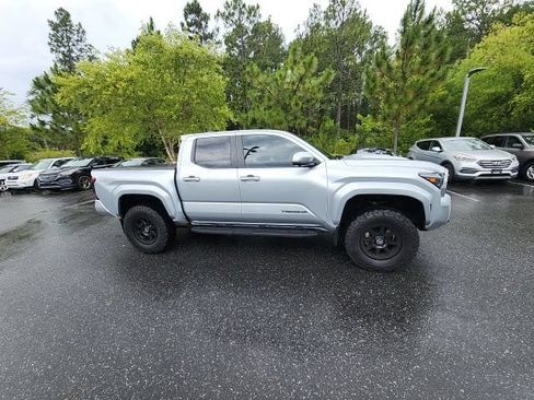 Used 2024 Toyota Tacoma TRD Sport w/ TRD Sport Premium Package AWD/4WD image 18