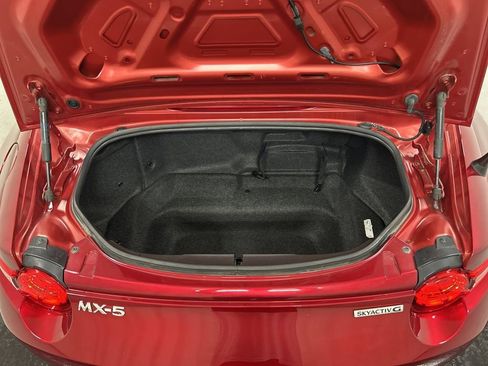 Used 2021 MAZDA MX-5 Miata Grand Touring RWD image 21