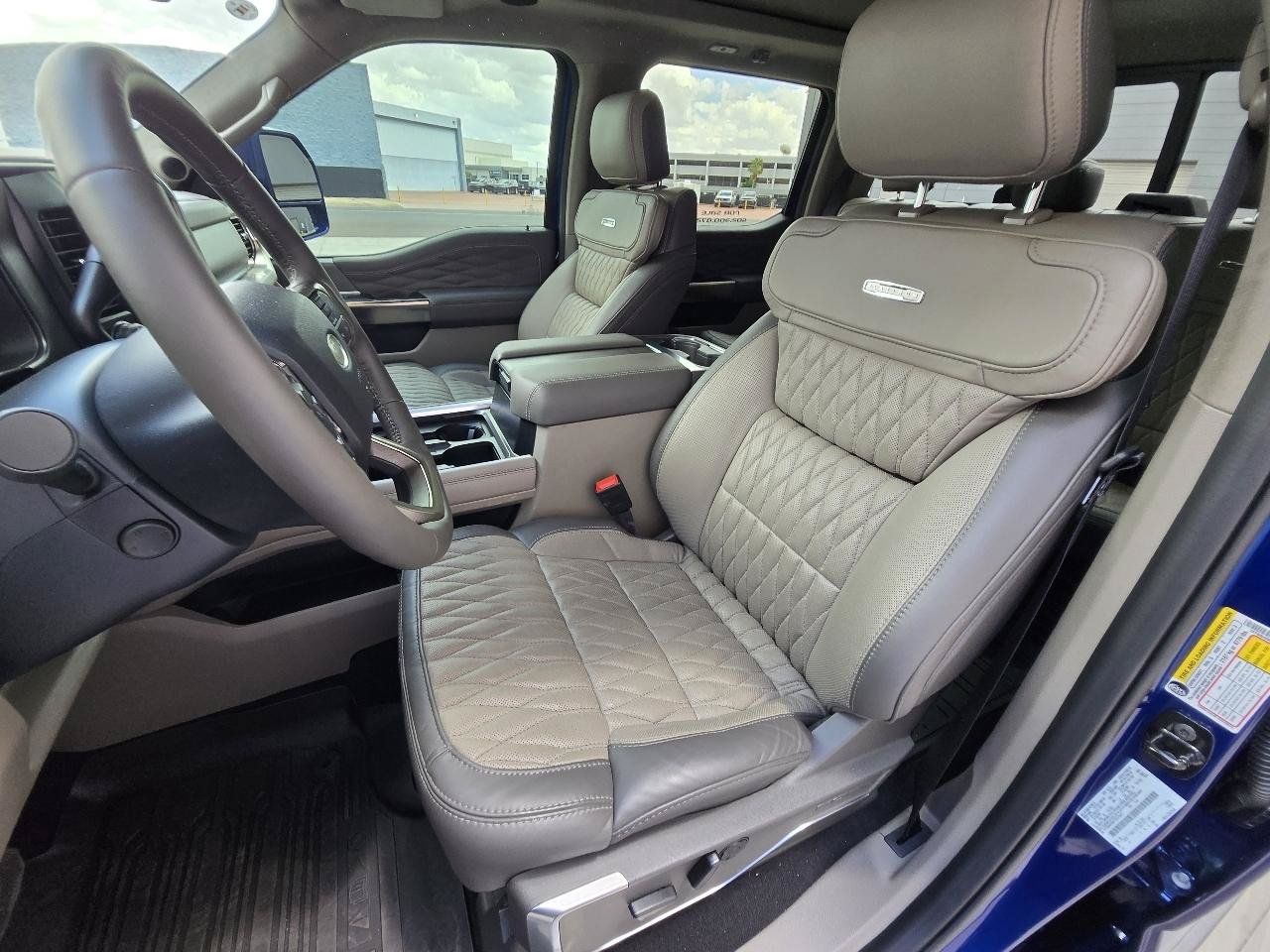 Used 2026 Ford F450 Platinum w/ Platinum Plus Package AWD/4WD image 4