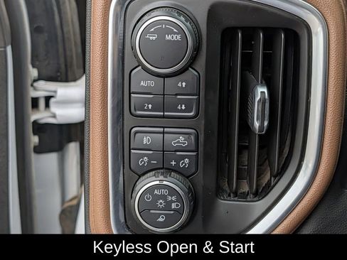 Used 2021 Chevrolet Silverado 3500 High Country w/ Technology Package AWD/4WD image 23
