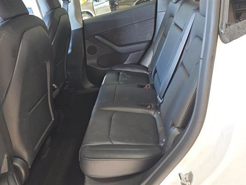 Used 2022 Tesla Model Y Performance AWD/4WD image 8