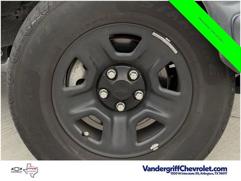 Used 2018 Jeep Wrangler Unlimited Sport AWD/4WD image 11