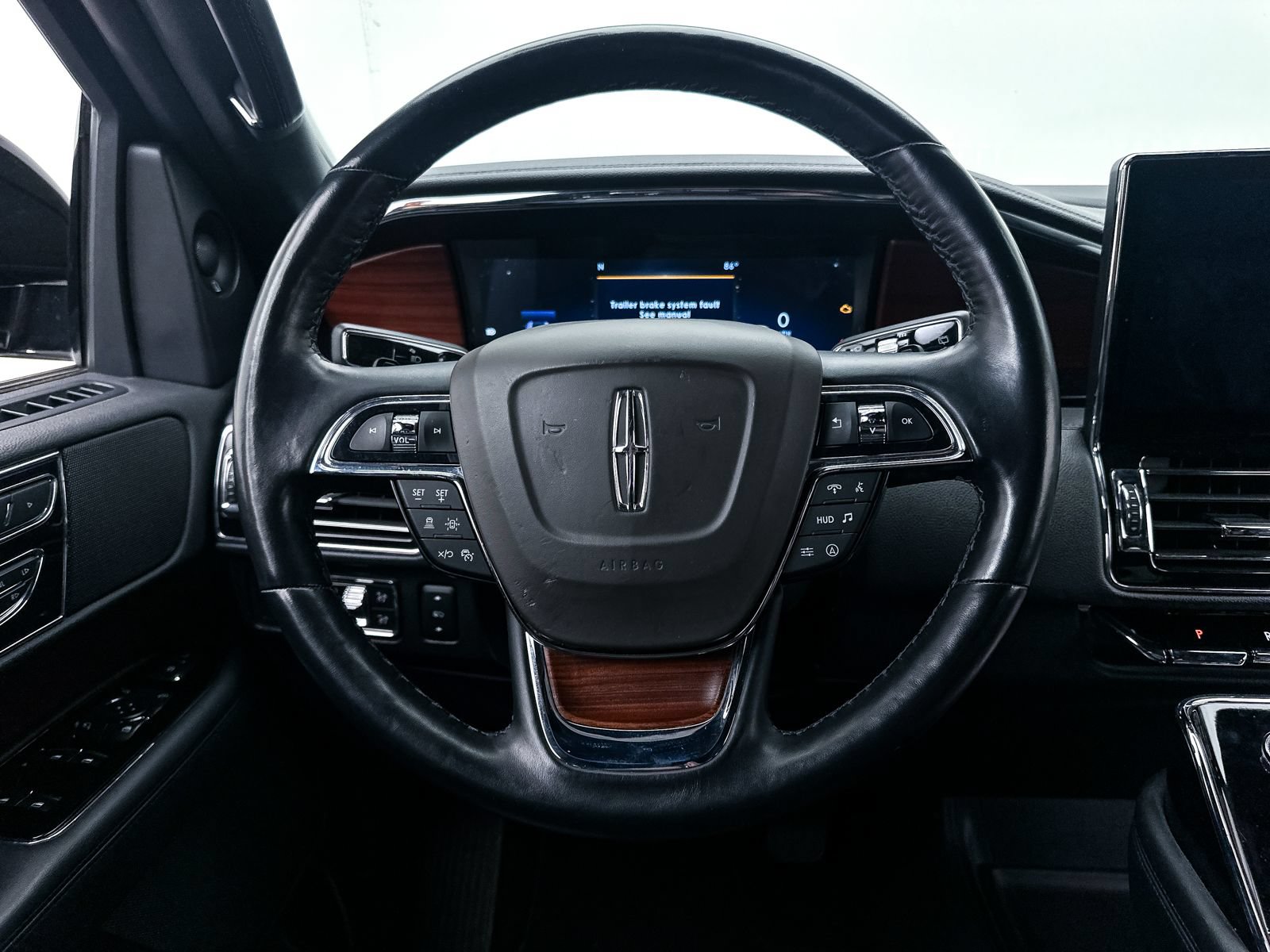Used 2022 Lincoln Navigator L Reserve AWD/4WD image 28