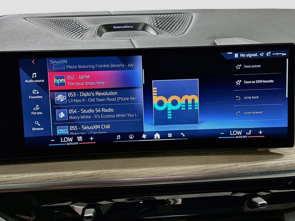 Used 2026 BMW X7 M60i AWD/4WD image 16