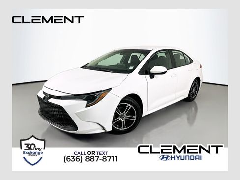 Used 2022 Toyota Corolla LE image 1
