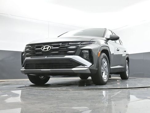 New 2026 Hyundai Tucson SE image 9