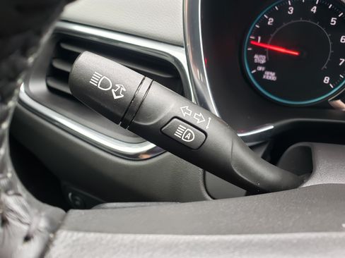 Used 2022 Chevrolet Equinox LT FWD image 18