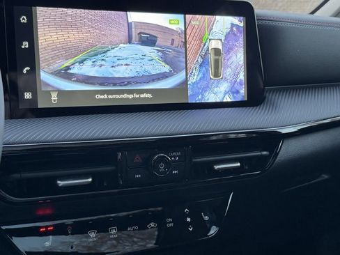 New 2026 Nissan Kicks SR w/ SR Premium Package image 9