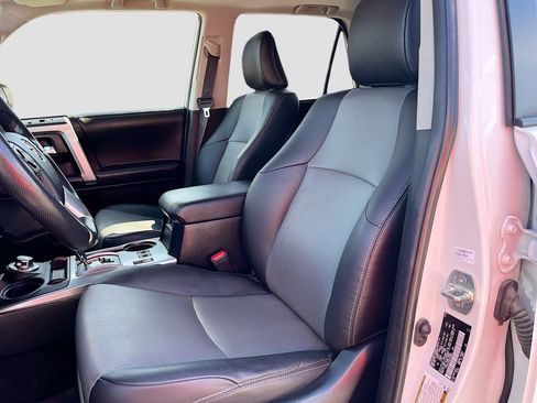 Used 2024 Toyota 4Runner SR5 Premium w/ Moonroof Package AWD/4WD image 21