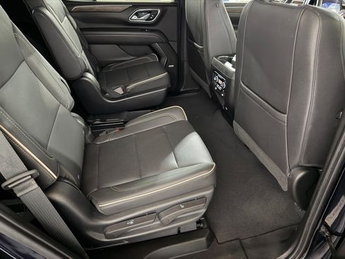 Used 2023 Chevrolet Tahoe Premier AWD/4WD image 43