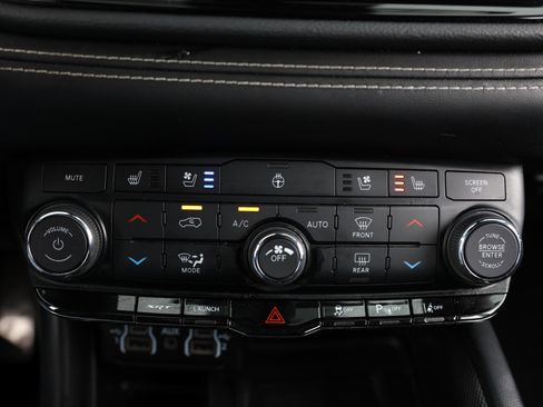 Used 2022 Dodge Durango SRT w/ Technology Group image 38