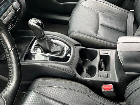 Used 2017 Nissan Rogue Sport SL w/ SL Premium Package image 9