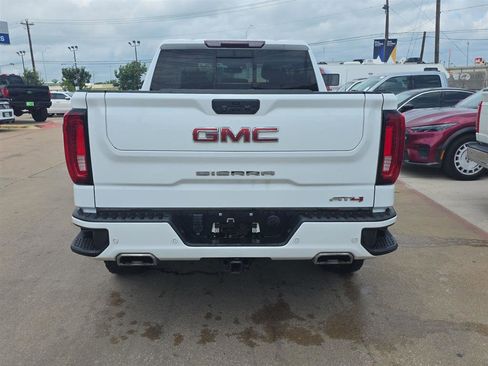 Used 2022 GMC Sierra 1500 AT4 w/ AT4 Premium Package AWD/4WD image 8